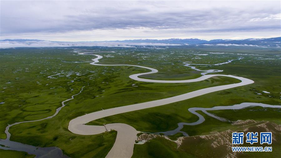 （图文互动）（3）“飞阅”天山 穿越新疆最美公路