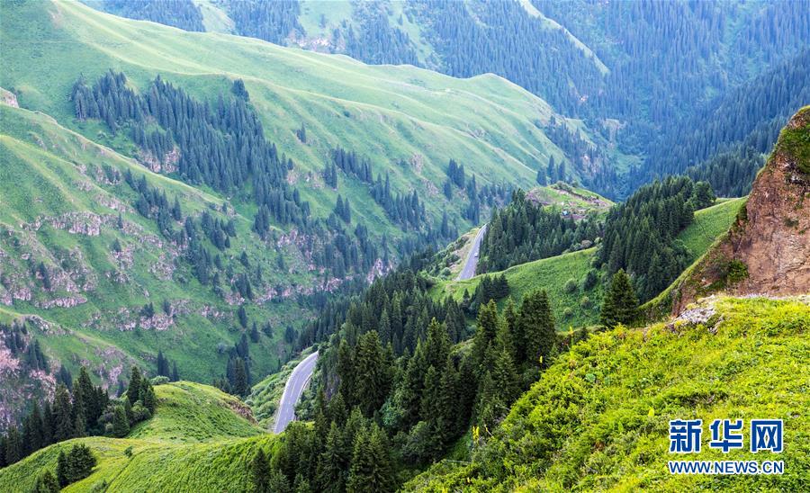 （图文互动）（5）“飞阅”天山 穿越新疆最美公路