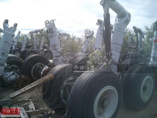 发动机堆成山！近观世界最大战机坟场