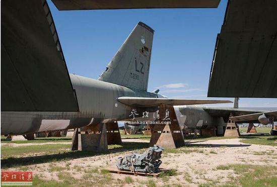 发动机堆成山！近观世界最大战机坟场