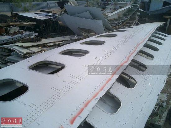 发动机堆成山！近观世界最大战机坟场