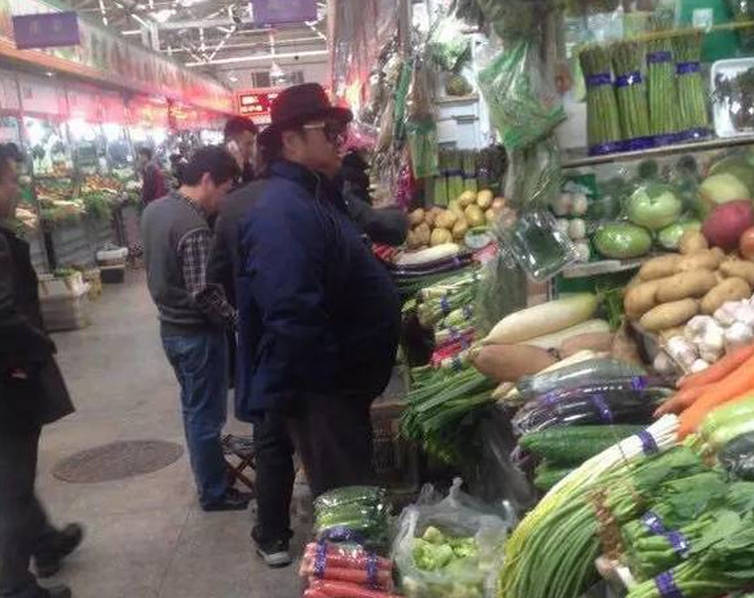 北京有个神奇的菜场！谢霆锋洪金宝高圆圆都爱逛