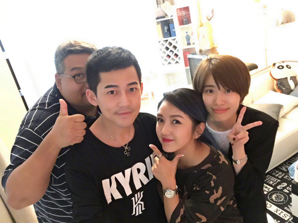 何洁到苏醒家做客