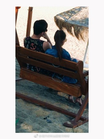 昆凌二胎孕照曝光