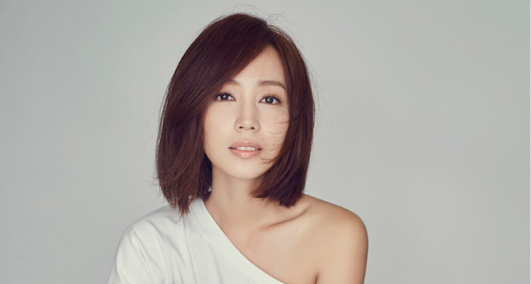 坚持与蜕变的多彩蝴蝶 轻熟女演员小薰华丽转身