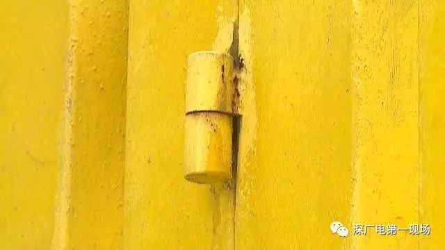 龙岗男童变压器旁玩耍 被护栏砸中身亡